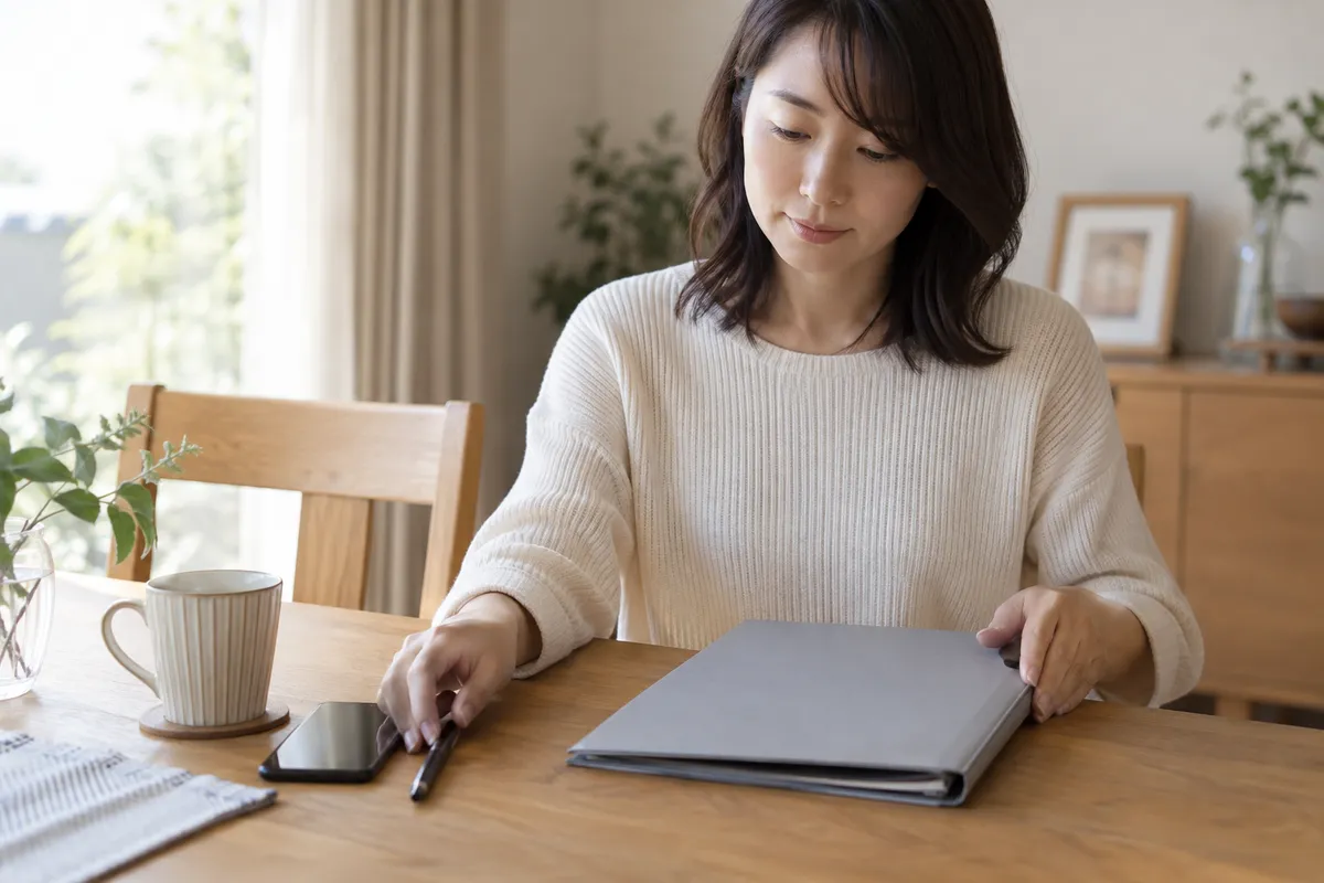 浮気調査を途中でやめたい｜中止連絡と精算の確認のイメージ画像
